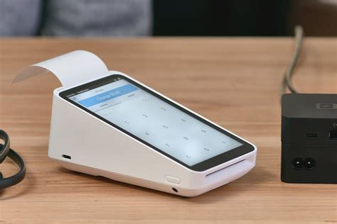 square terminal pos machine.